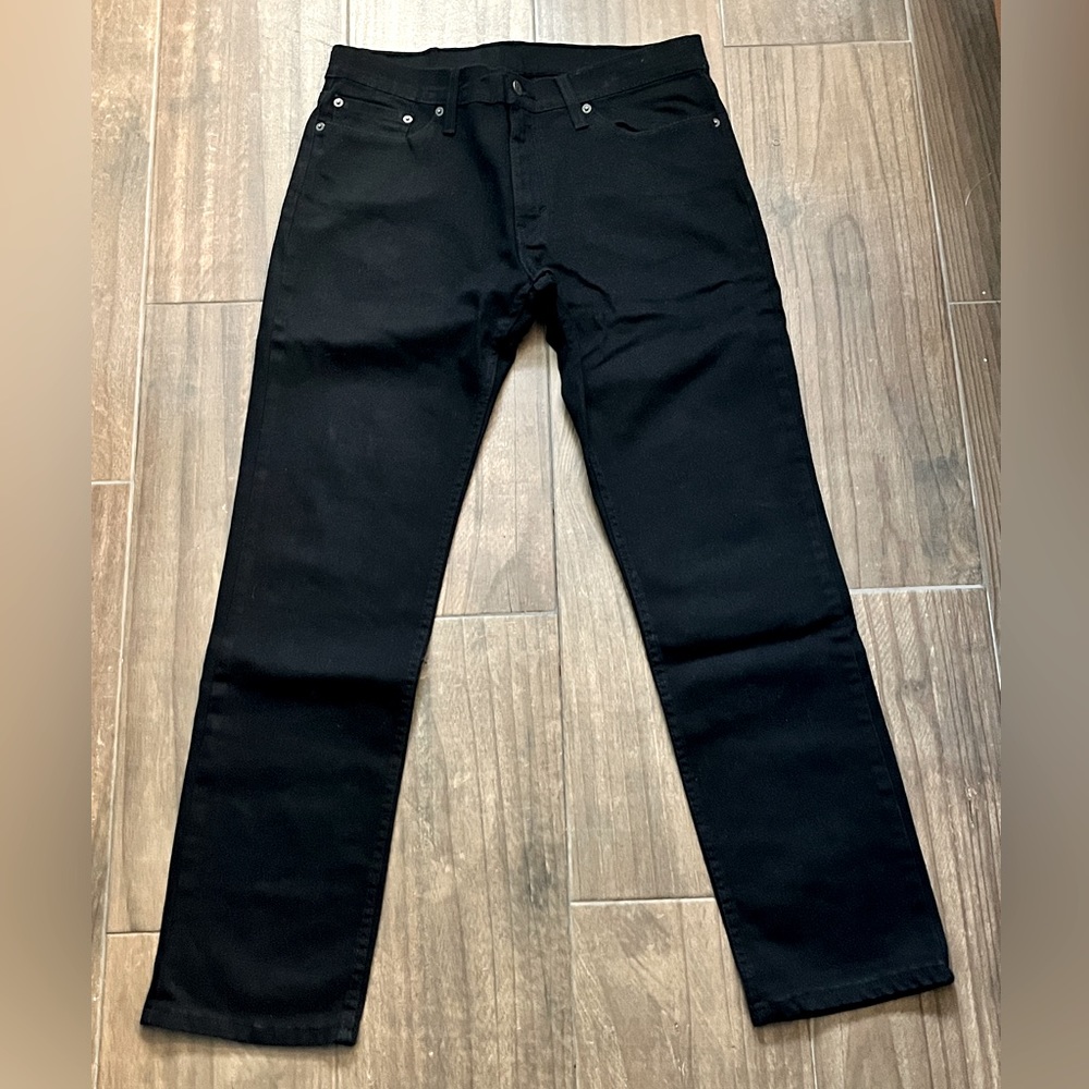 Mens Levi’s 32x30 511 black jeans